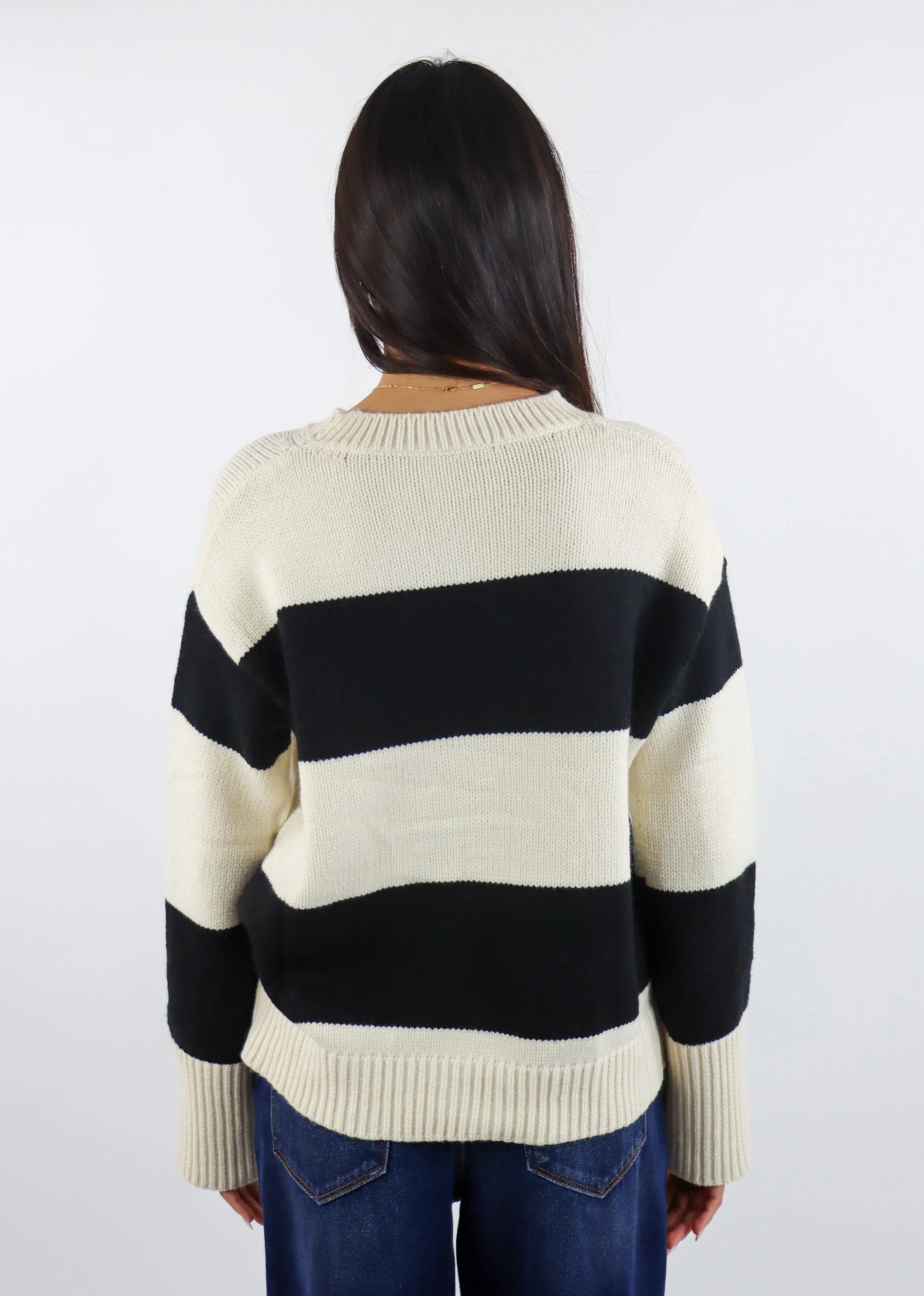 Autumn Air Sweater ★ Black & White