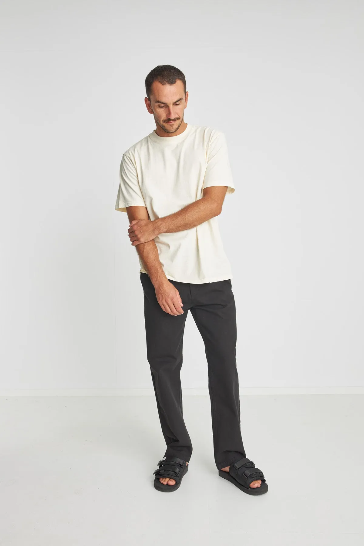 Essential Twill Trouser Dark Smoke