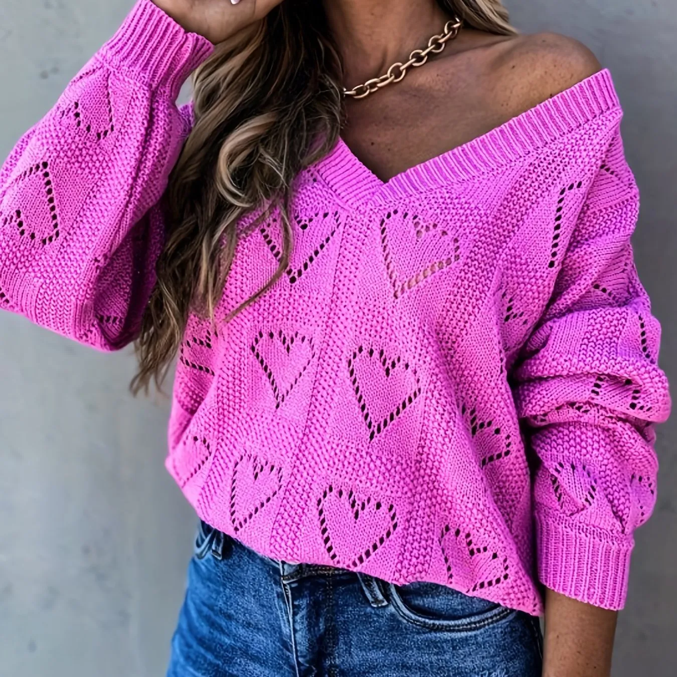 Fashion Heart Design Cut Out V Neck Sweater