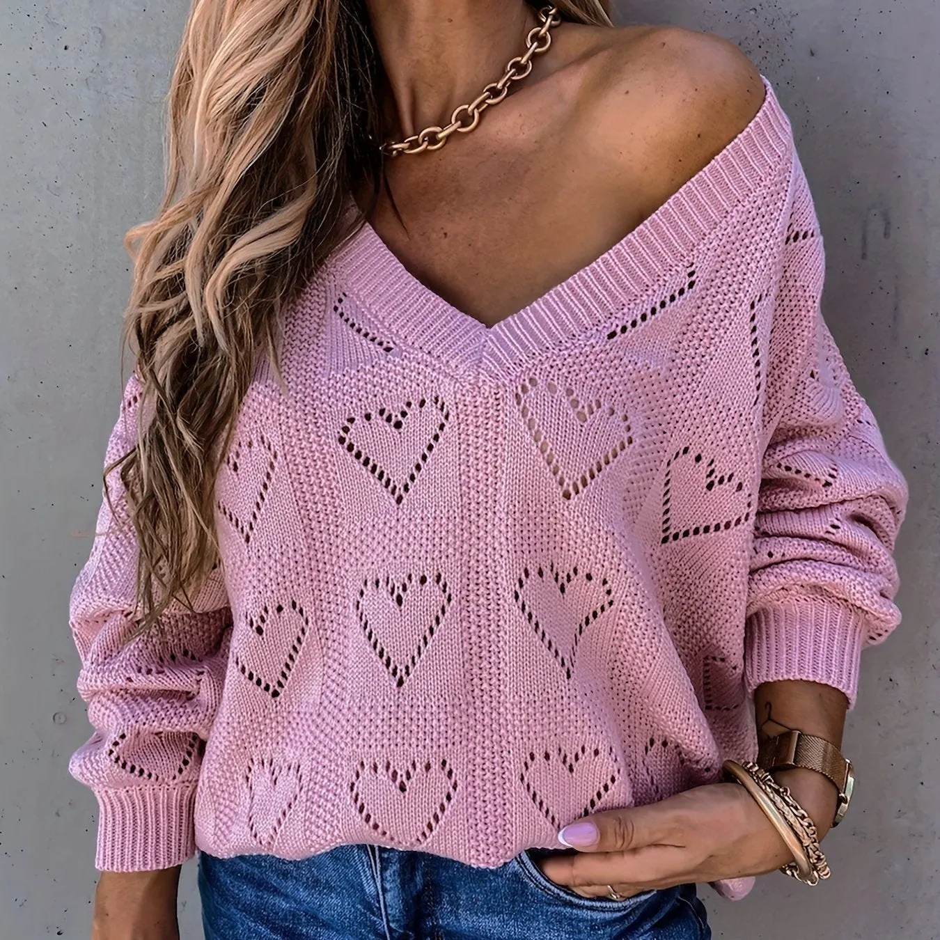 Fashion Heart Design Cut Out V Neck Sweater