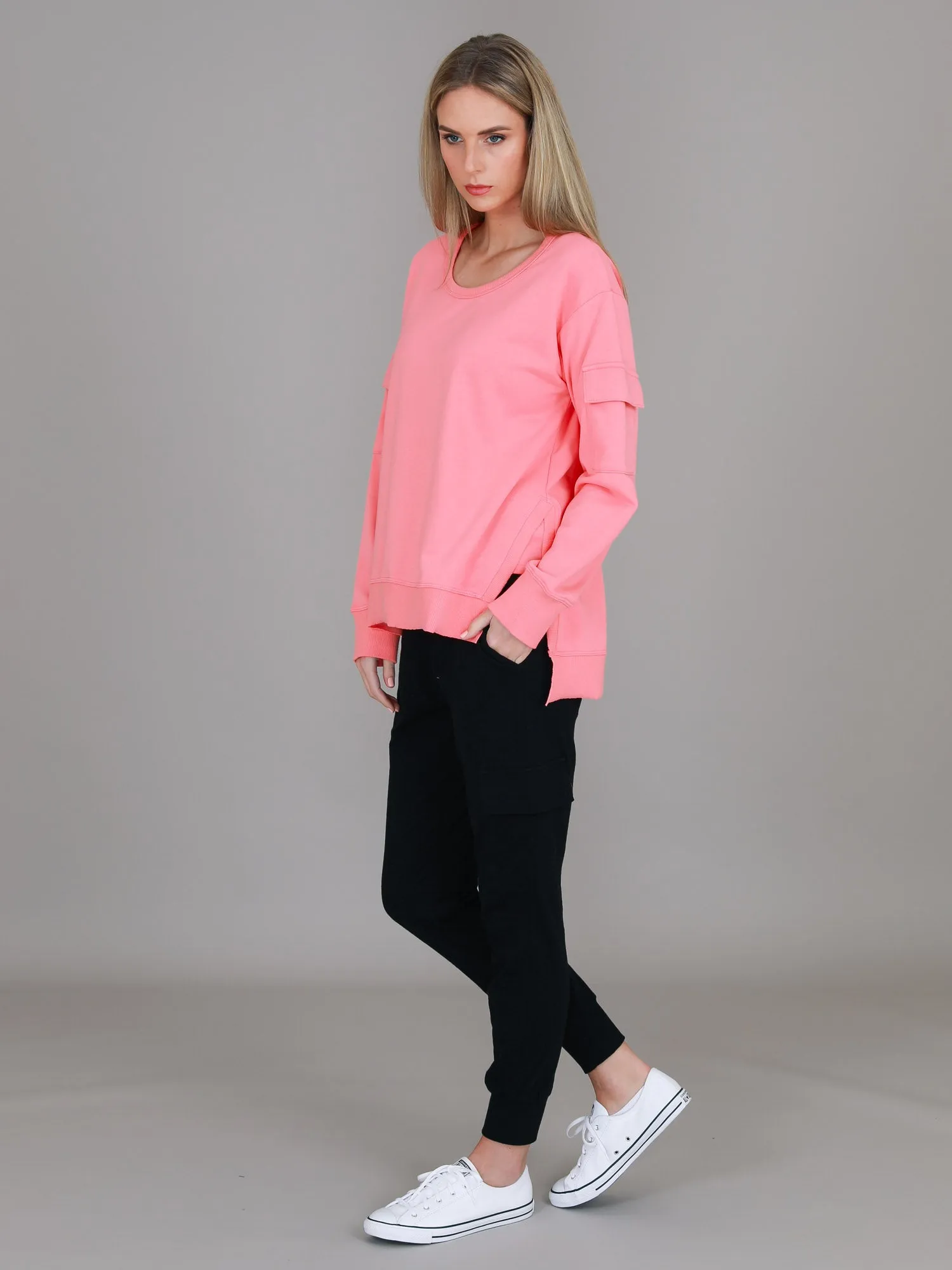 Kingscote Pocket Crewneck Sweatshirt