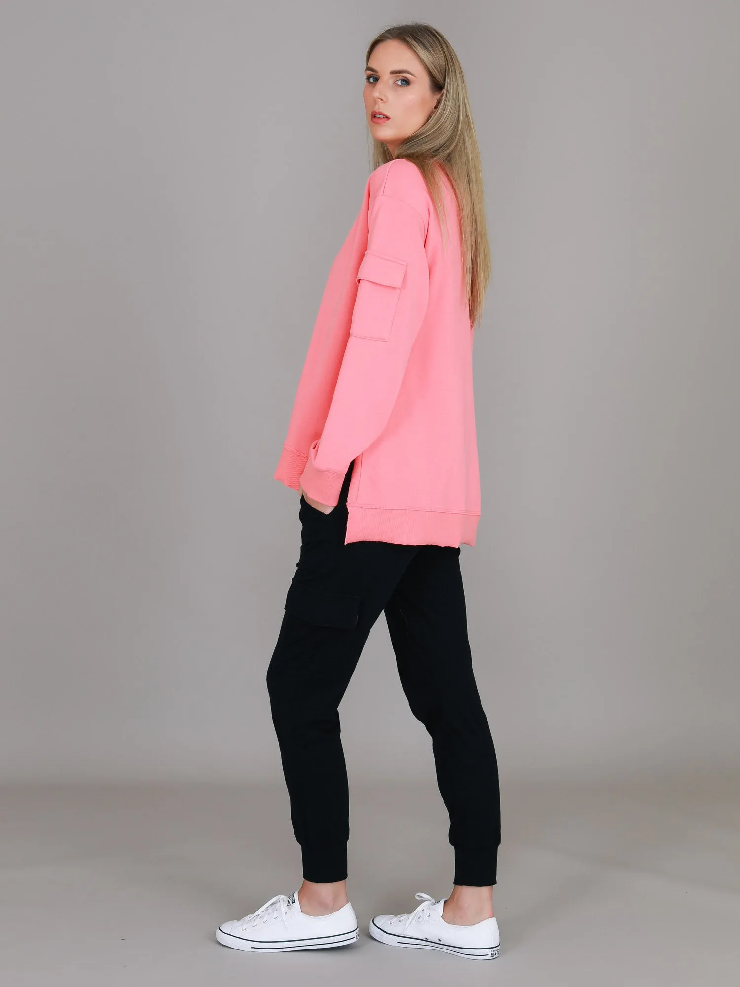 Kingscote Pocket Crewneck Sweatshirt