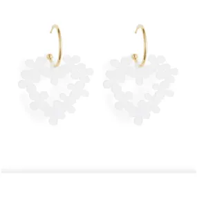 Mini Hearts In Flowers Earrings White Pearl