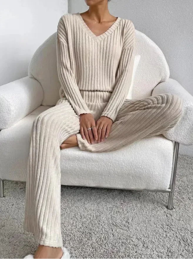 Trendy Ribbed Knit Cozy Set