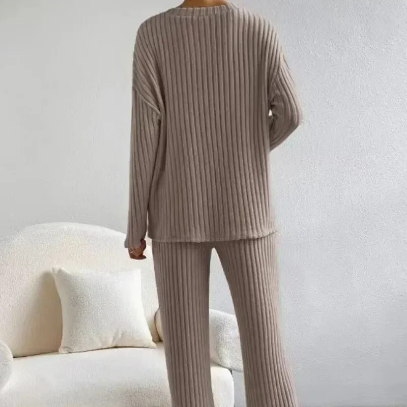 Trendy Ribbed Knit Cozy Set