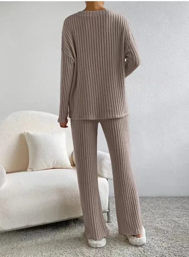 Trendy Ribbed Knit Cozy Set